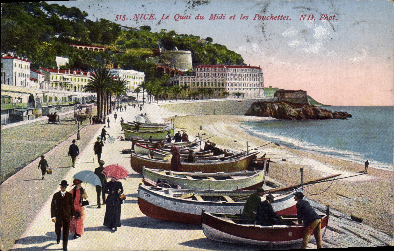 CPA Nice Le Quai du Midi et les Pouchettes Bateaux