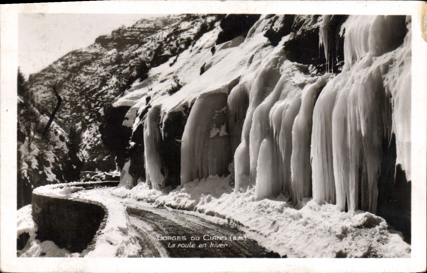 CPA Gorges du Cians a M La route en hiver 
