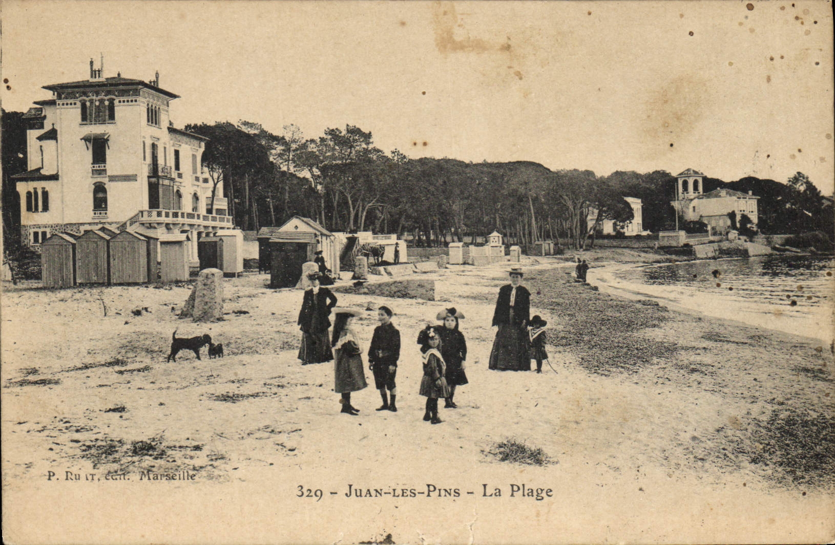 CPA Juan Les Pins La Plage 