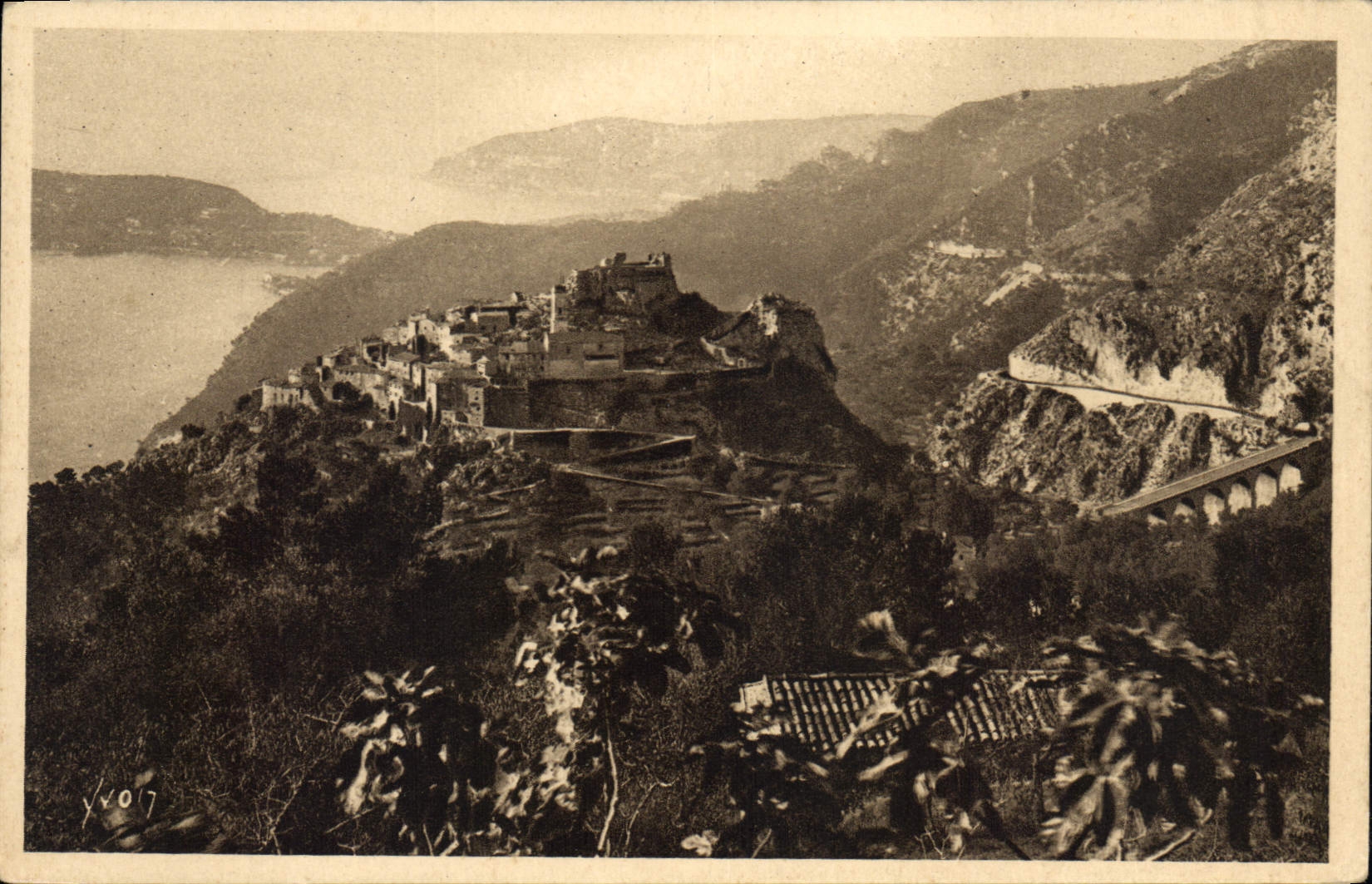 CPA Cote d'Azur Eze Alpes Maritimes 