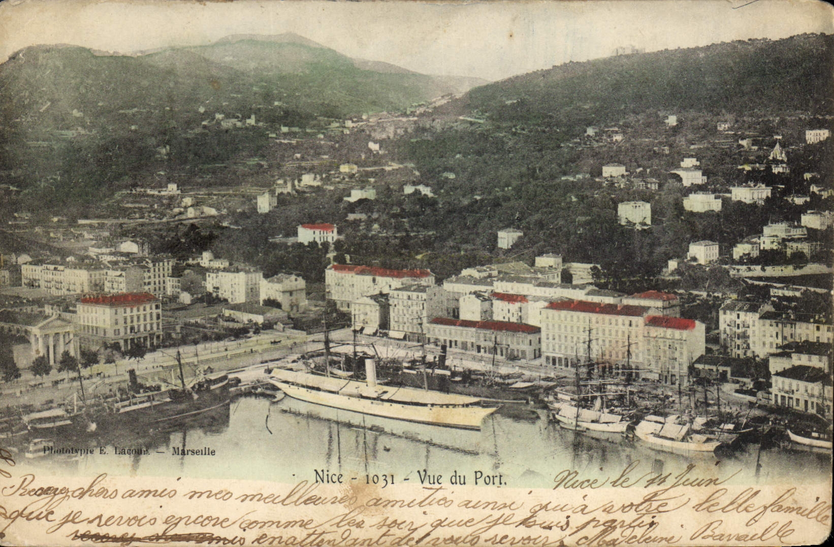 CPA Nice Vue du Port Bateau