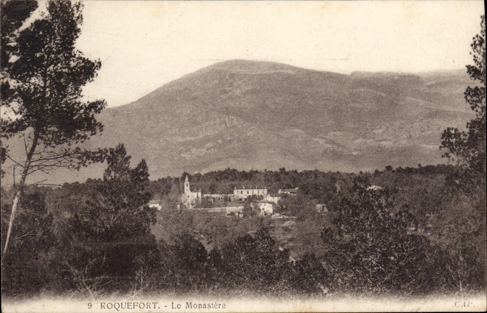 CPA Roquefort Le Monastere 