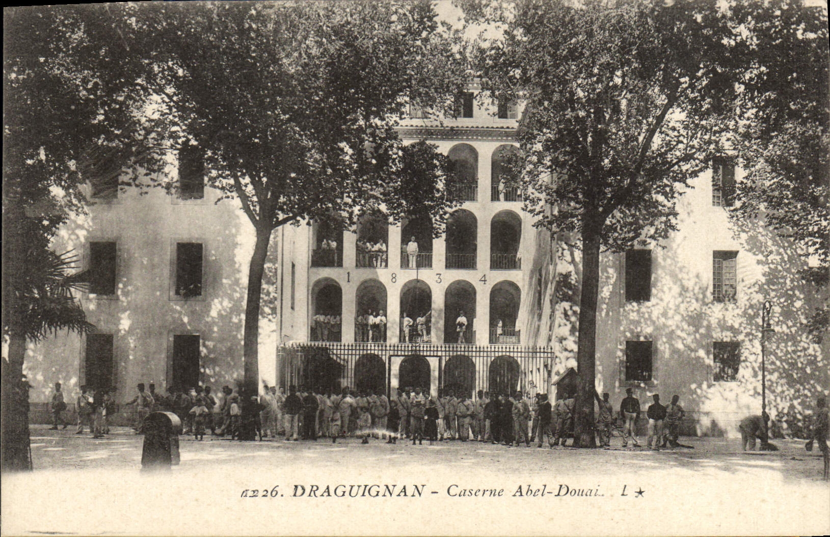 CPA Draguignan Caserne Abel Donai 