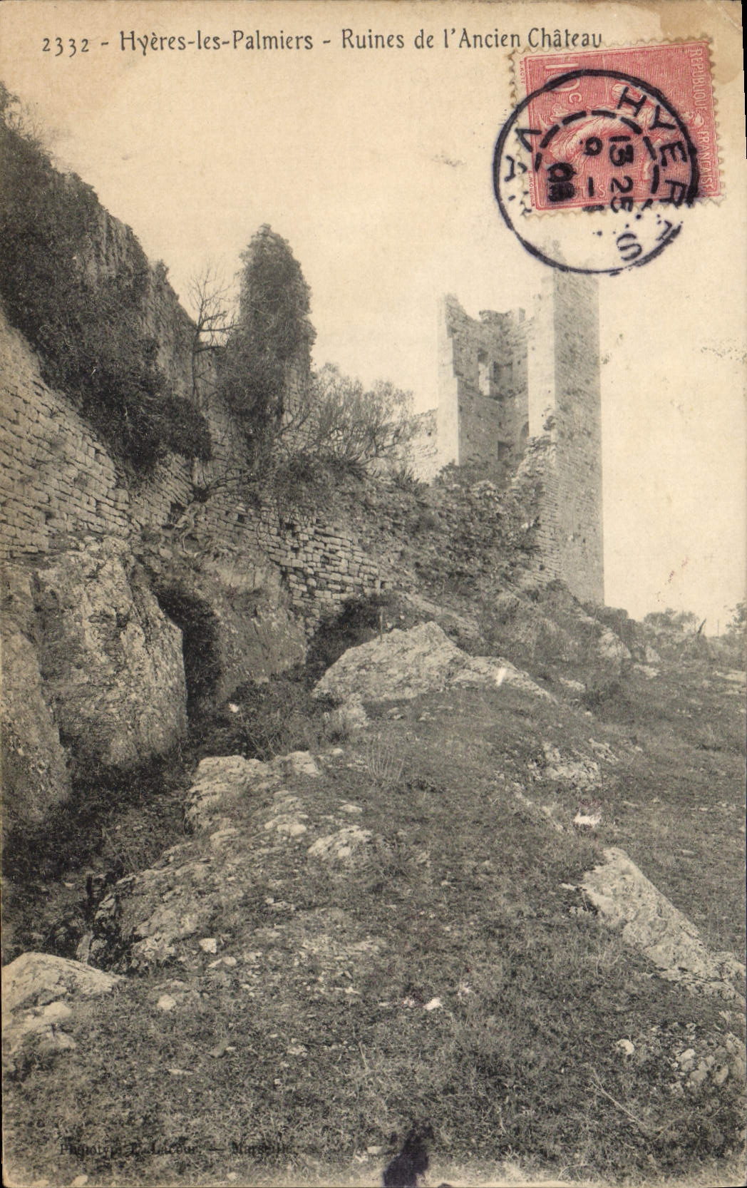 CPA Hyeres les Palmiers Ruines de l'Ancien Chateau