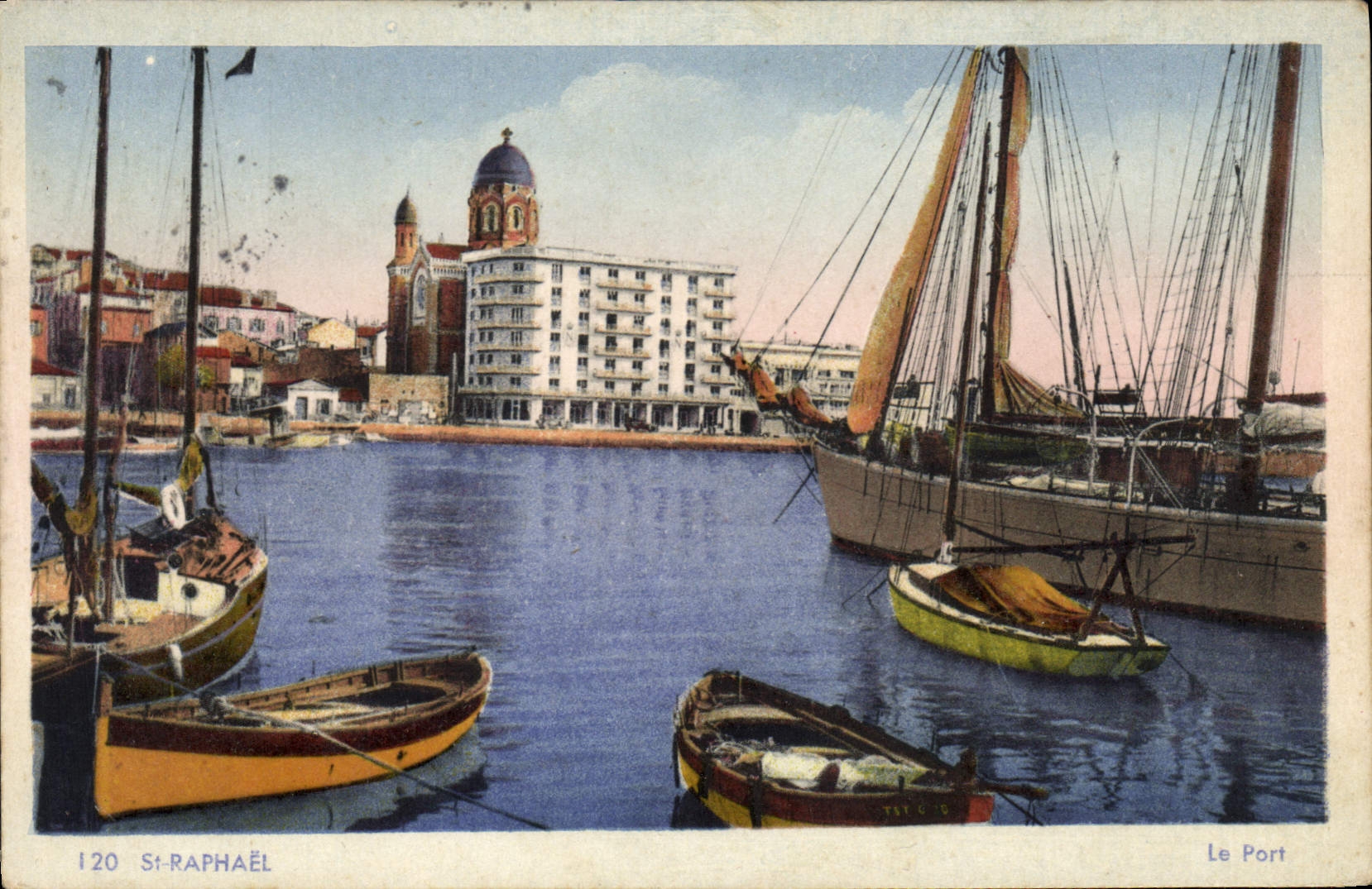 CPA St Raphael Le Port Bateaux