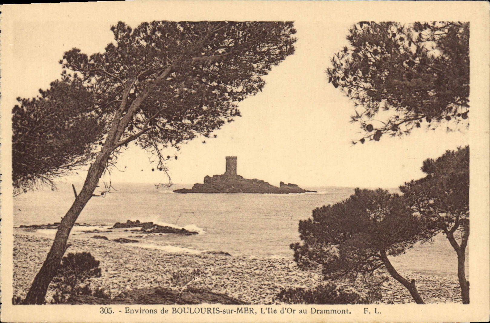 CPA Envrions de Boulouris sur Mer l'Ille d'Or au Drammont