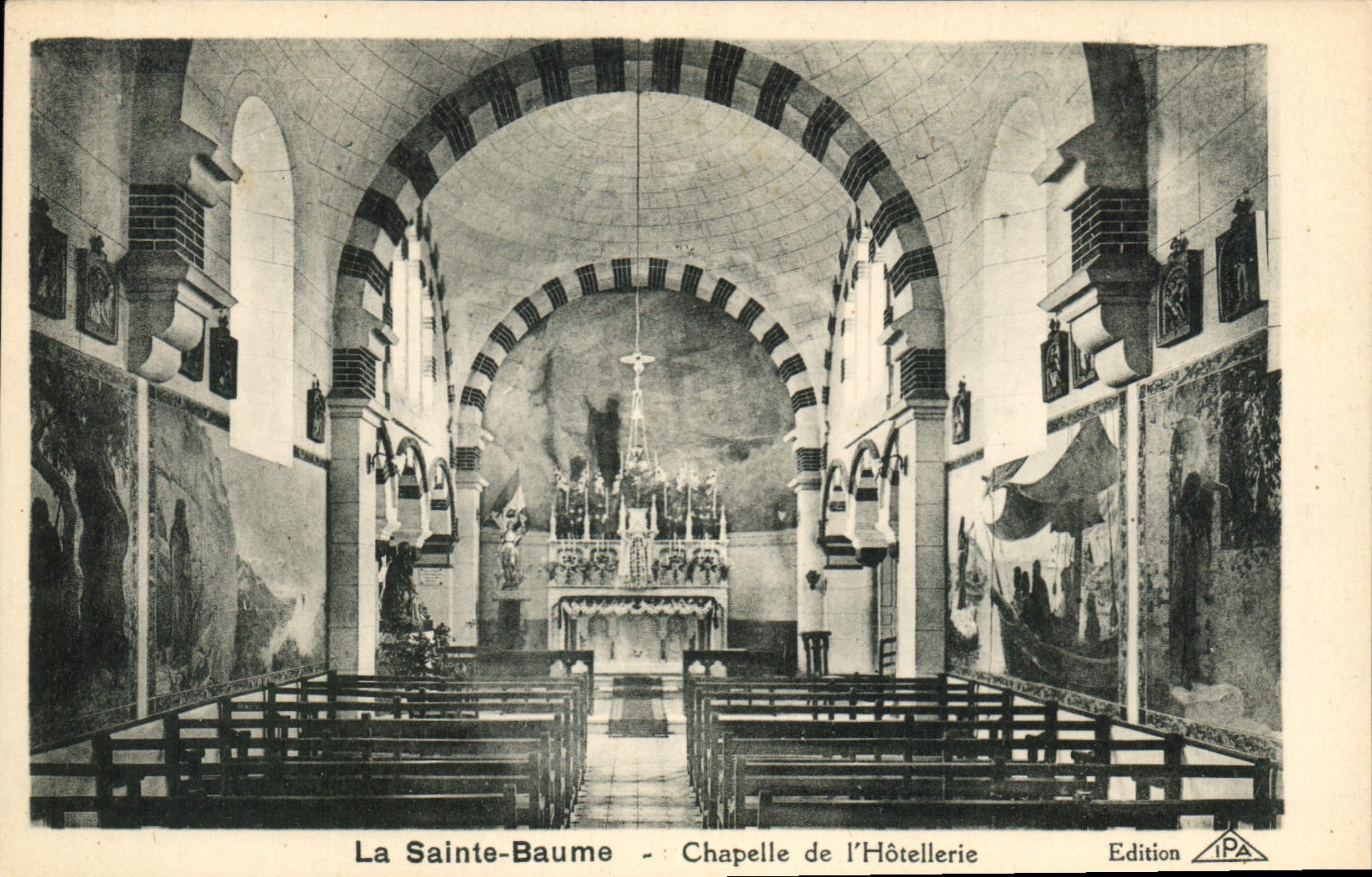 CPA La Sainte Baume Chapelle de l'Hotellerie 
