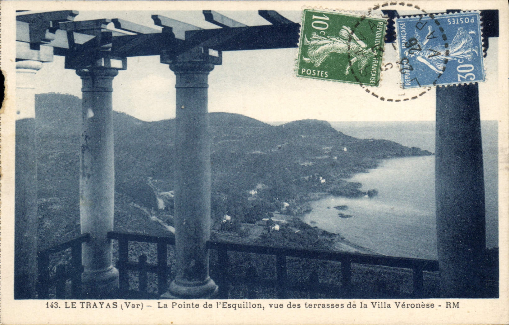 CPA Le Trayas Var La Pointe de l'Esquillon vue des terrasses de la Villa Veronese