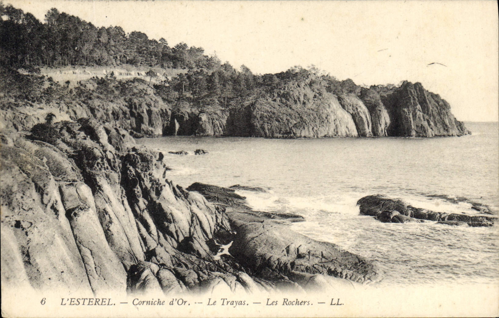 CPA l'Esterel Corniche d'Or Le Trayas Les Rochers 