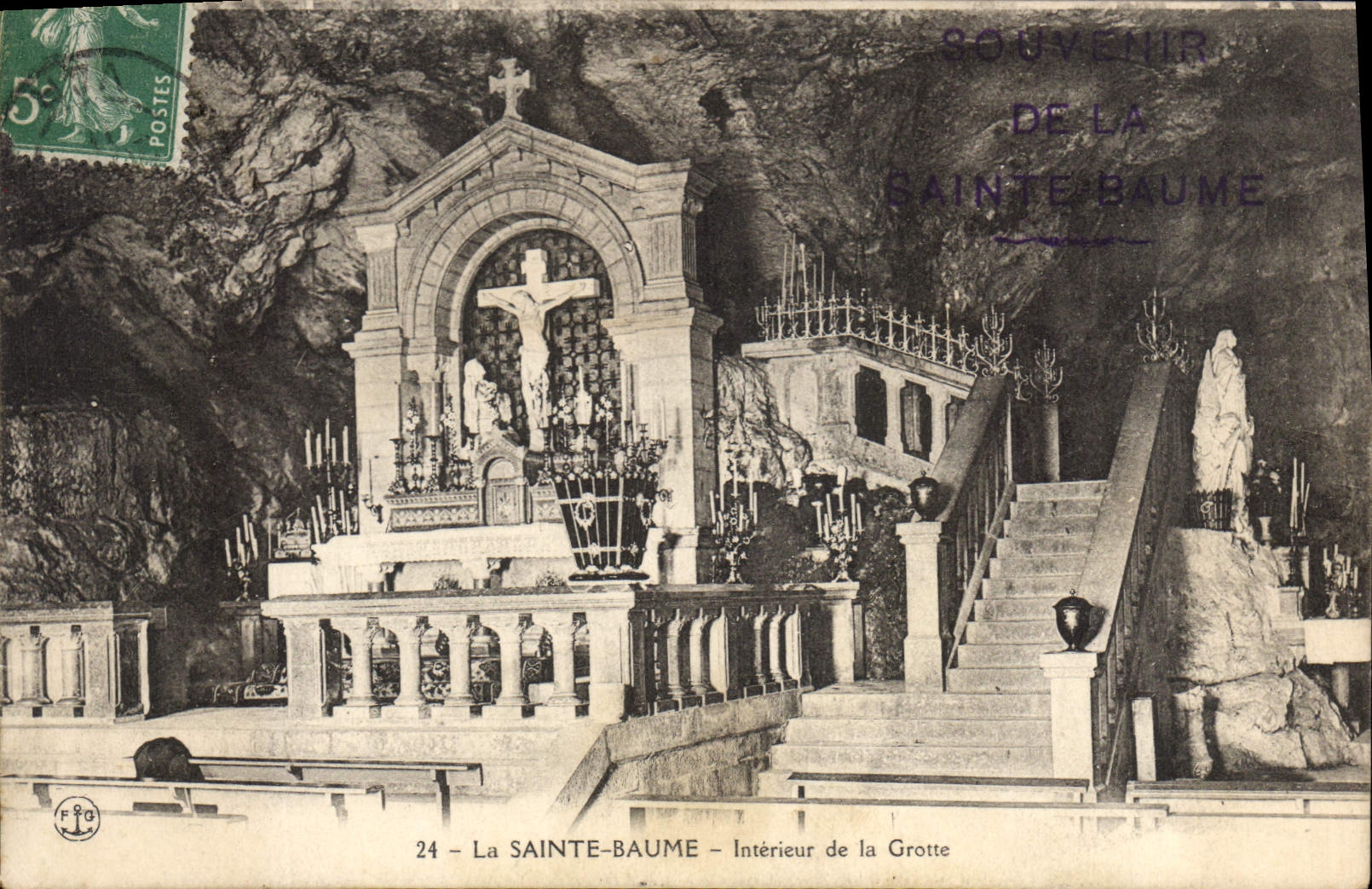 CPA La Sainte Baume Interieur de la Grotte 