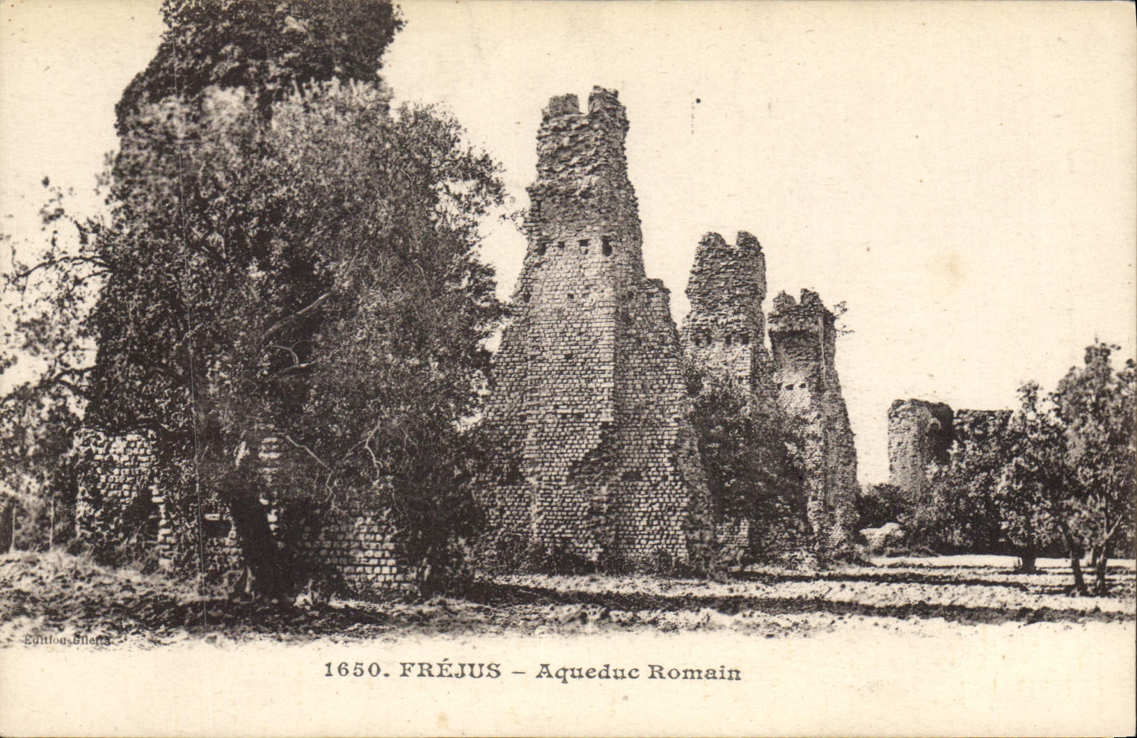 CPA Frejus Aqueduc Romain 