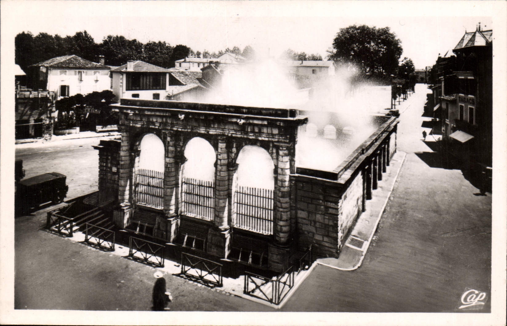 CPA Dax Fontaine d'eau chaude 