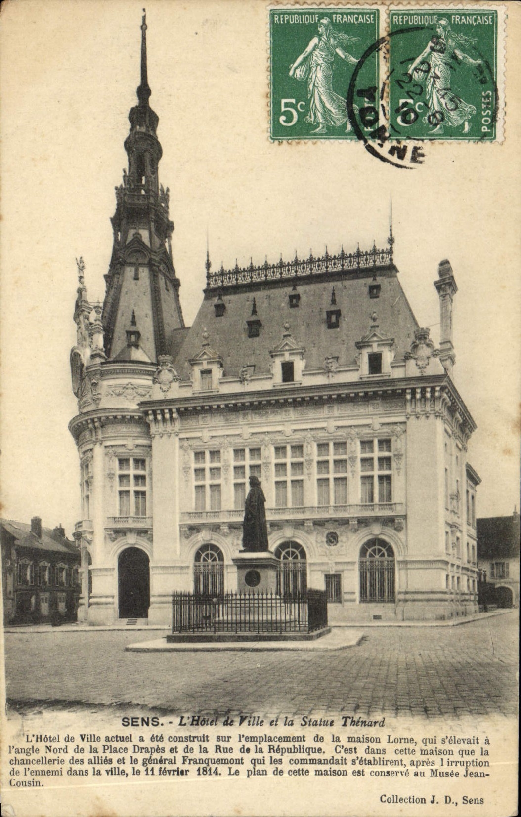 CPA Sens L'Hotel de Ville et la Statue Thinard 