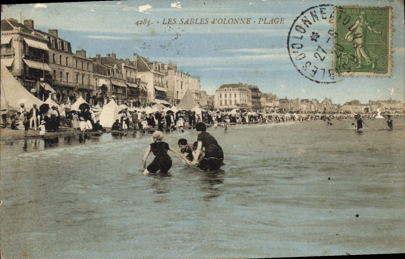 CPA Les Sables d'Olonne Plage 