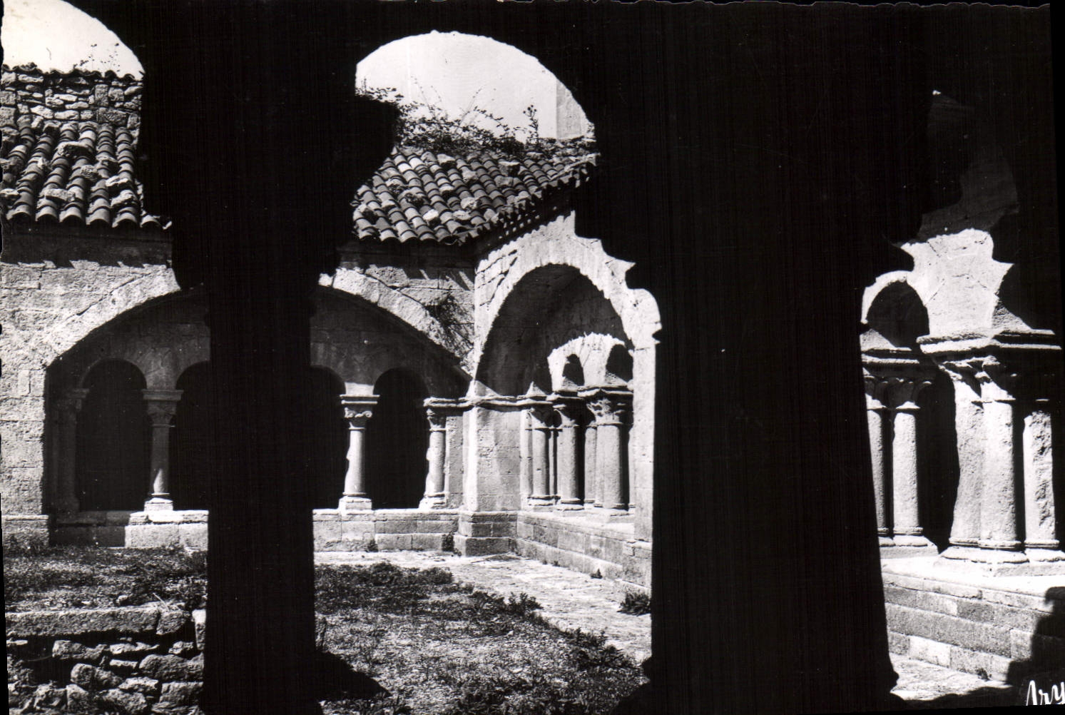 CPA Ganagobie BA Cloitre du XII siecle