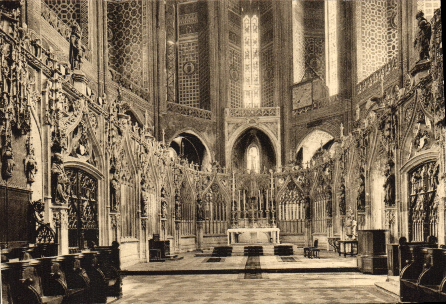 CPA Cathedrale d'Albi Le Sanctuaire du Choeur et l'Autel Majeur