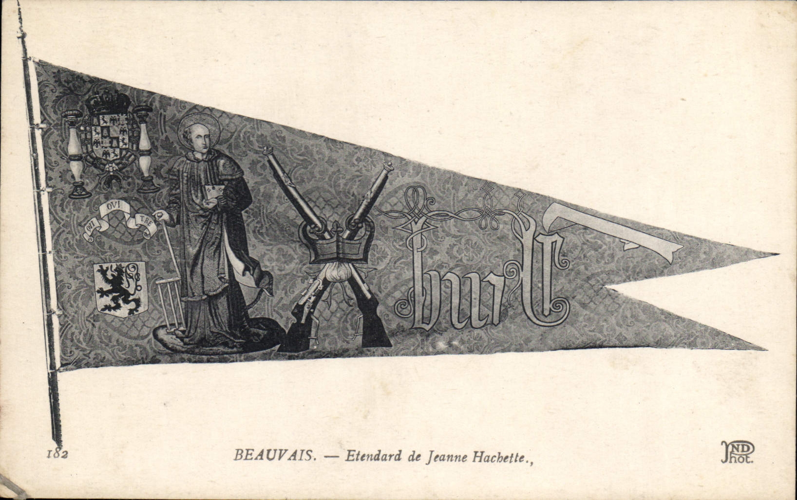 CPA Beauvais Etendard de Jeanne Hachette 
