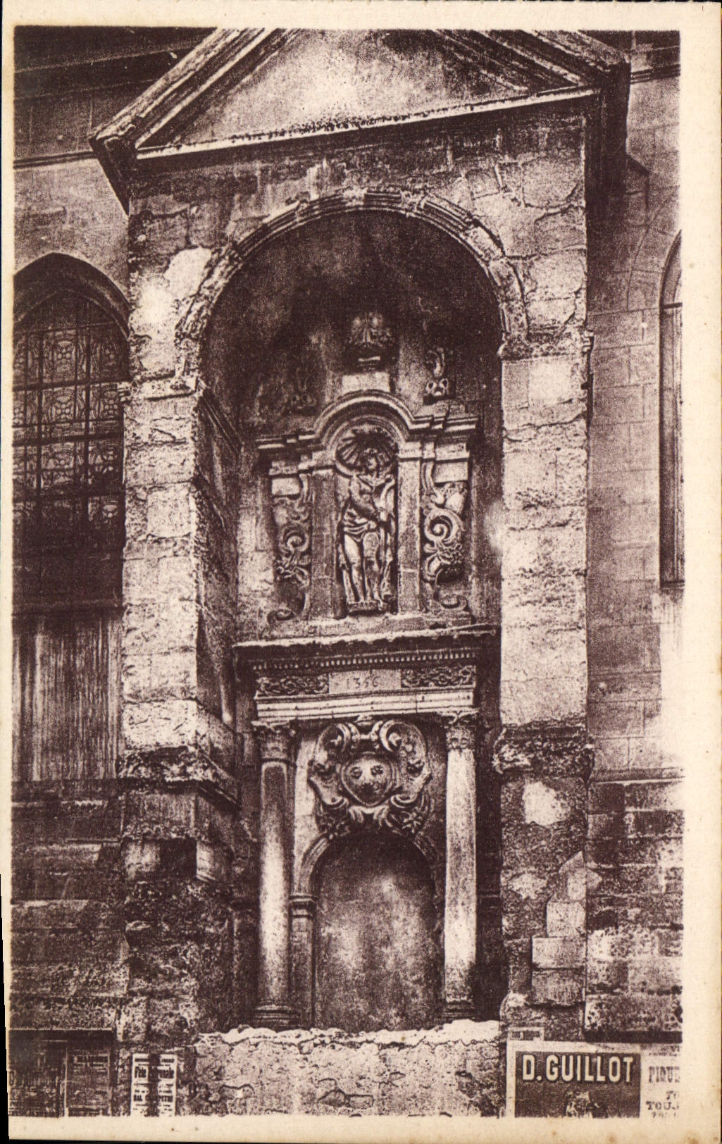CPA Meaux Porte de l'Ancien Seminaire datant de 1356 