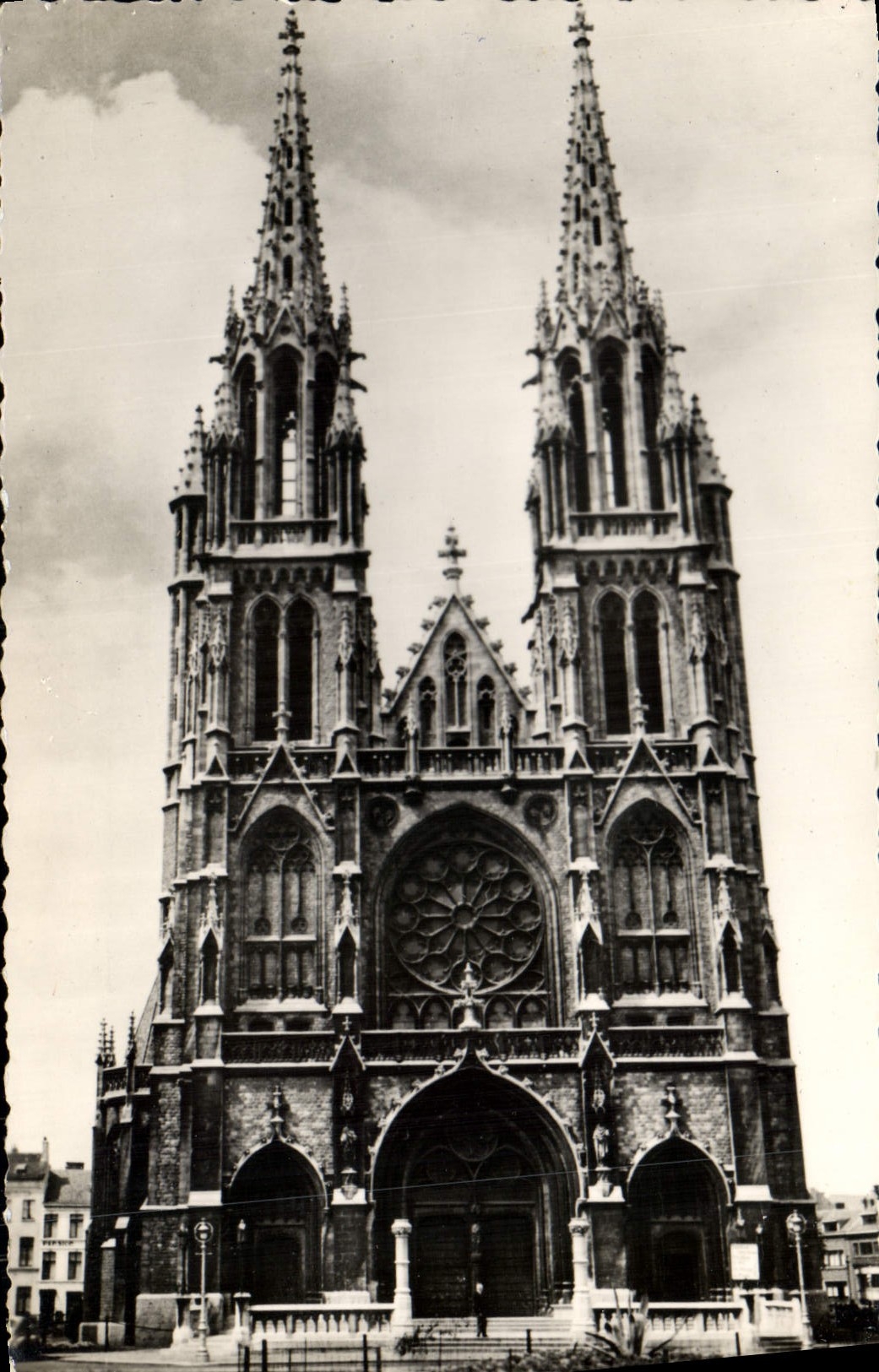 CPA Oostende Eglise St Pierre et Paul 