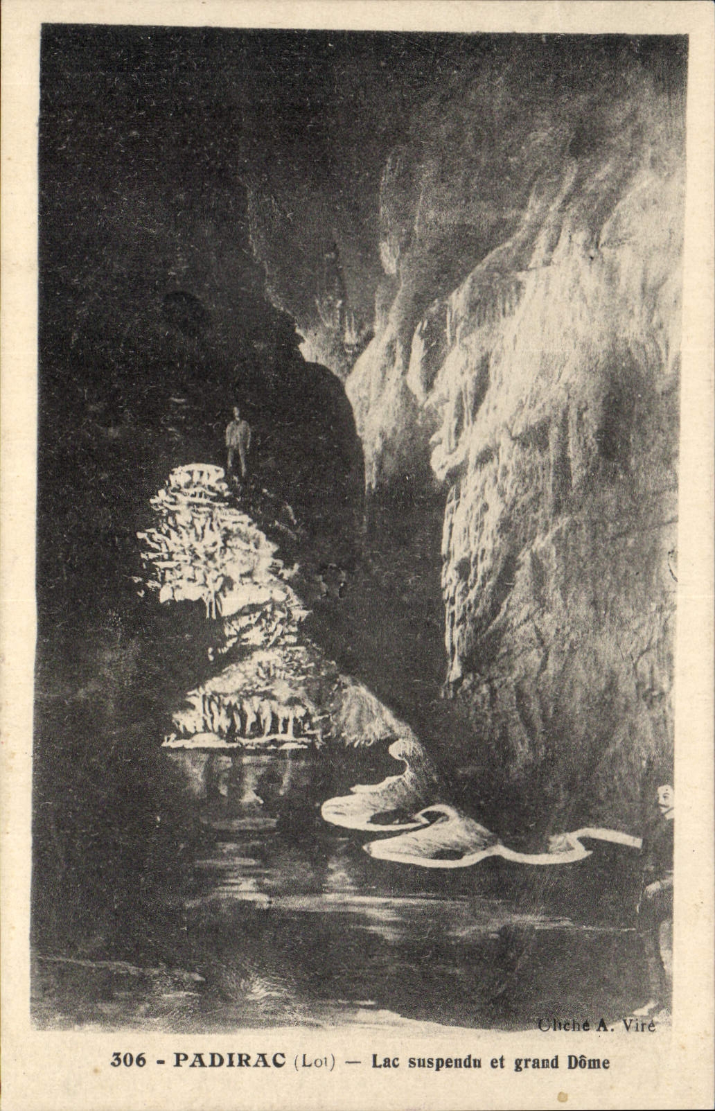 CPA Padirac Lot Lac suspendu et grand Dome 