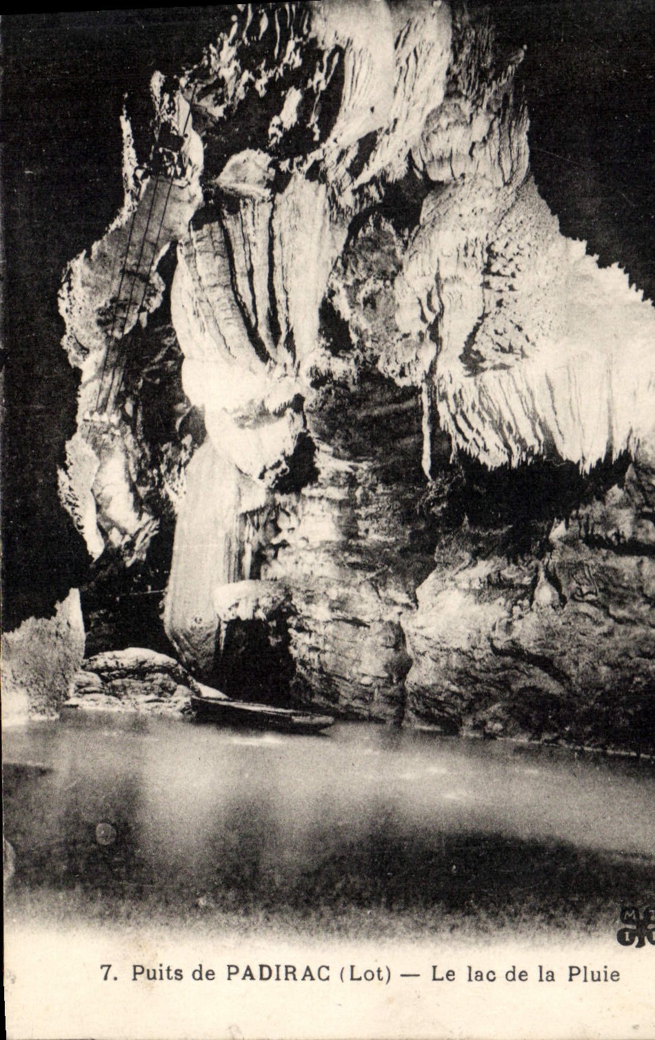 CPA Puits de Padirac Lot Le lac de la Pluie 