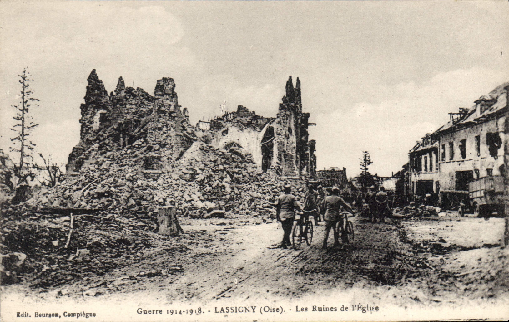 CPA Guerre 1914 1918 Lassigny Oise Les Ruines de l'Eglise