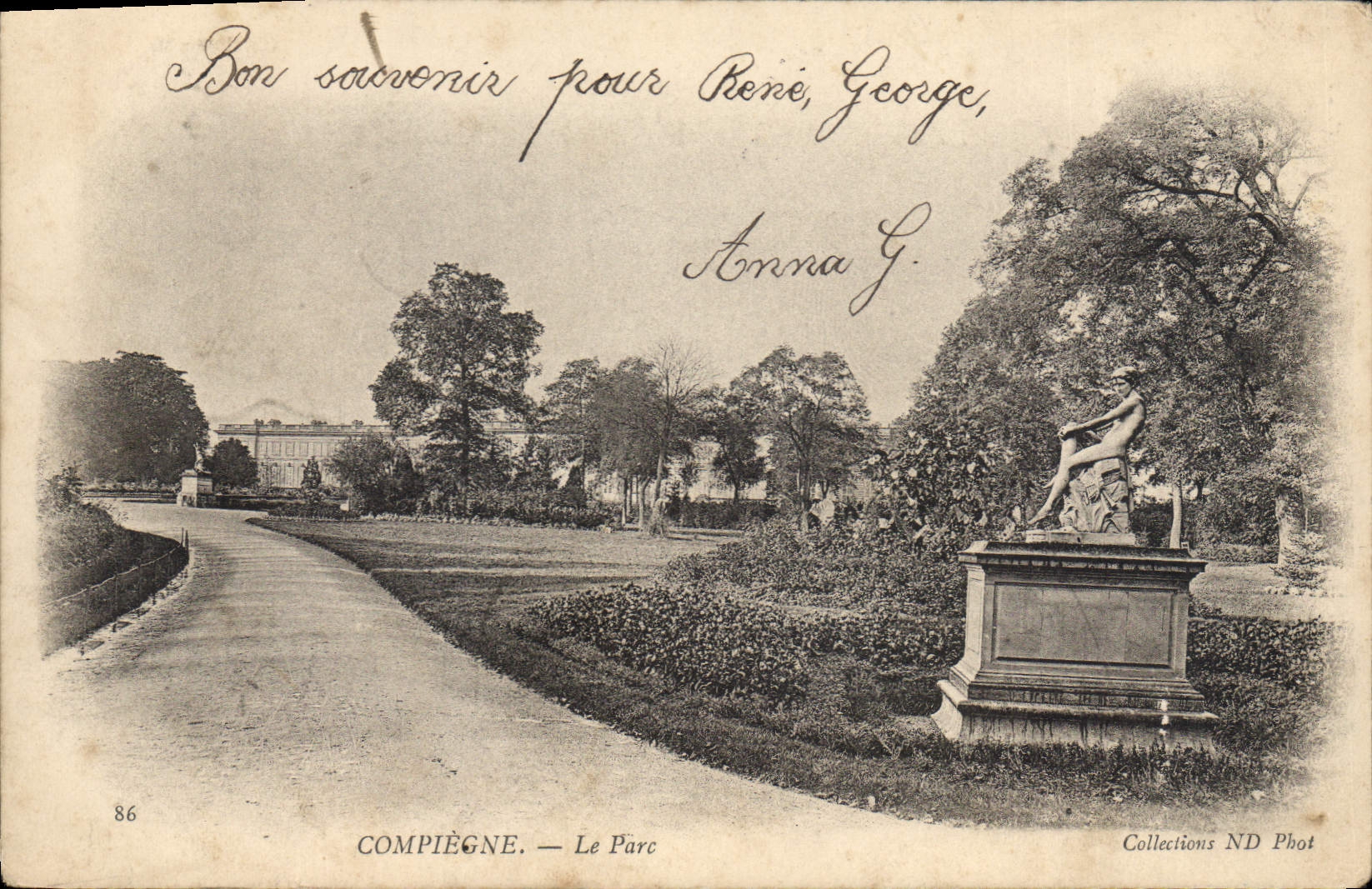 CPA Compiegne Le Parc 