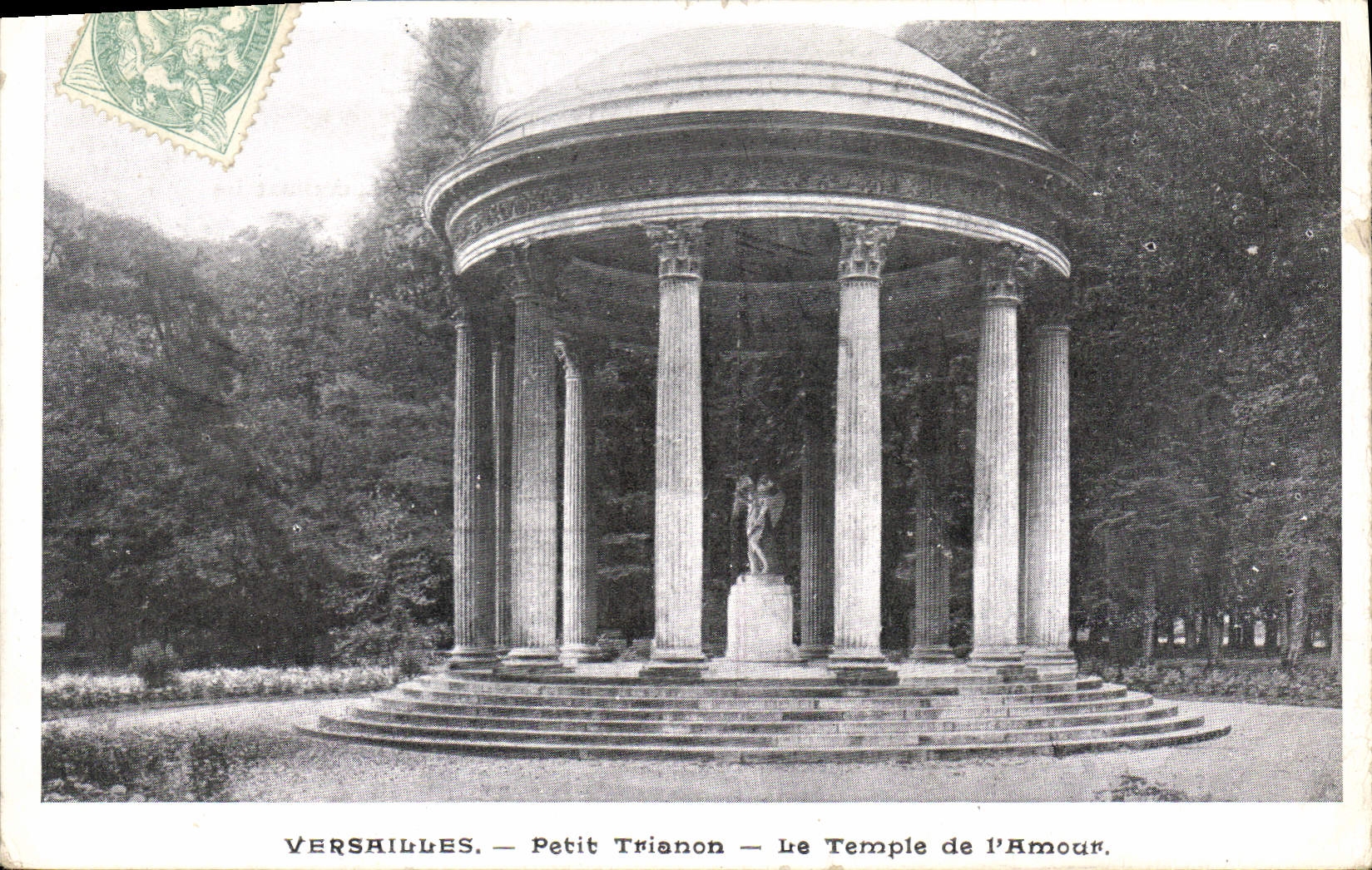 CPA Versailles Petit Trianon Le Temple de l'Amour