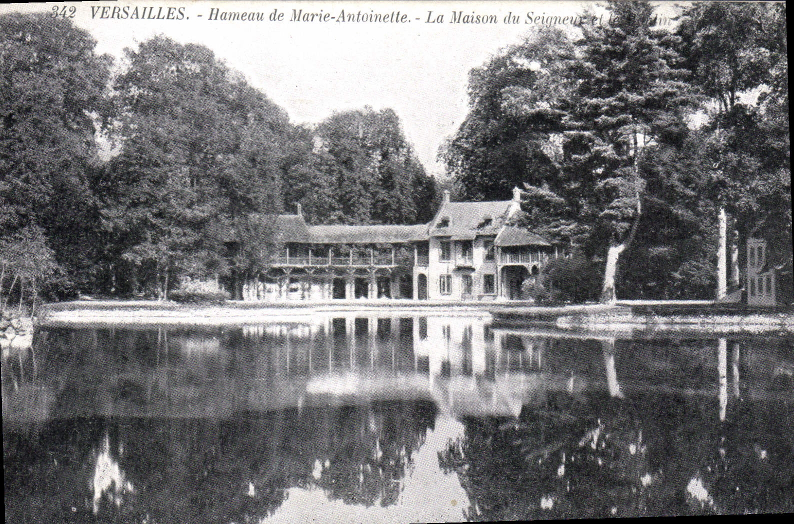 CPA Versailles Hameau de Marie Antoinette La Maison du Signeur 