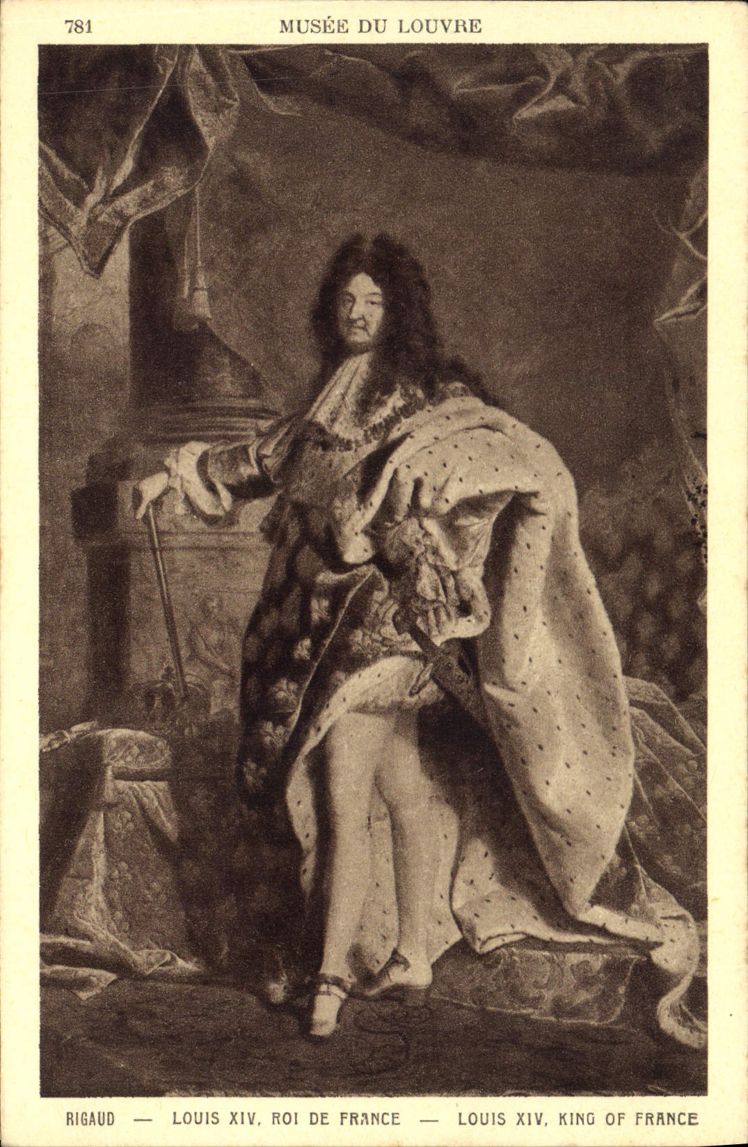 CPA Musee du Louvre Rigaud Louiz XIV Roi de France 