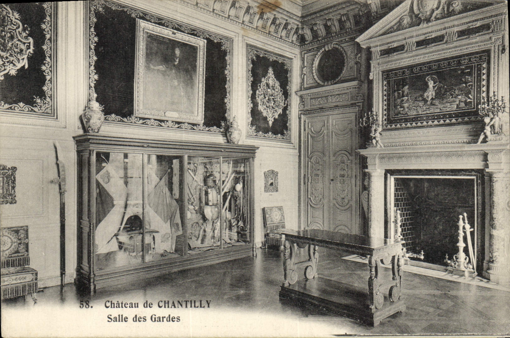 CPA Chateau de Chantilly Salles des Gardes