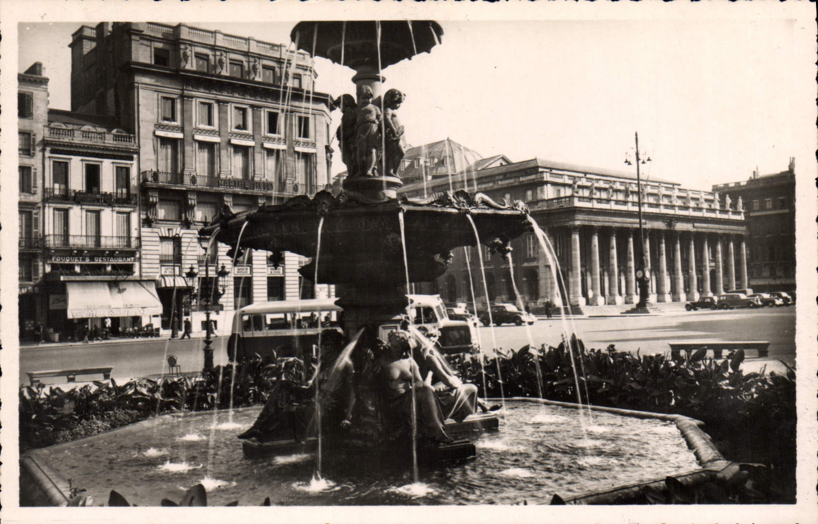 CPA Bordeaux Place de la Comedie Grand Theatre