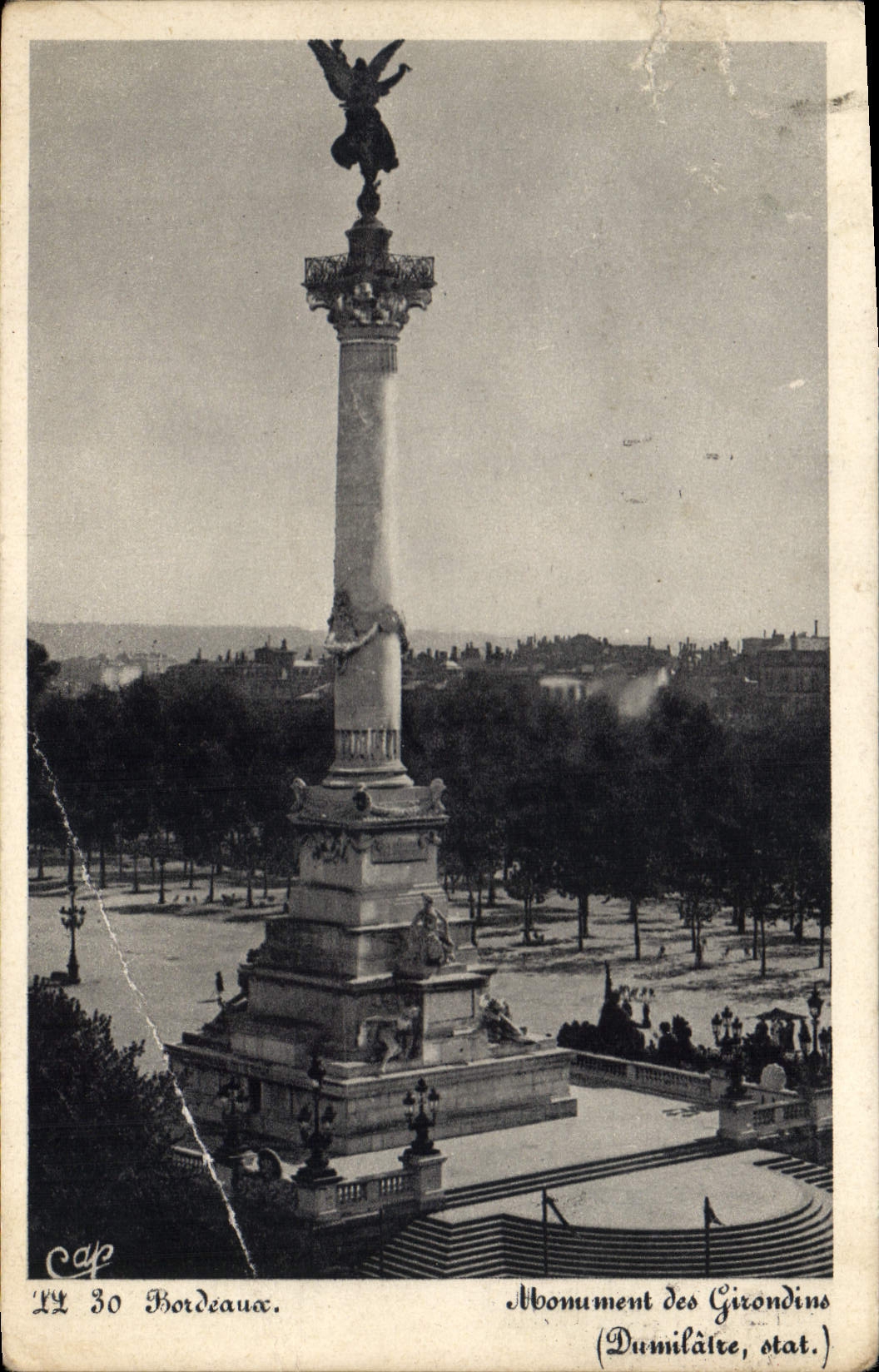 CPA Bordeaux Monument des Girondins