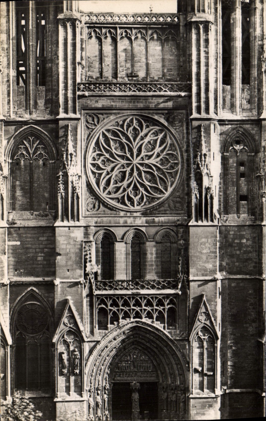 CPA Bordeaux Cathedrale St Andre Facade Nord