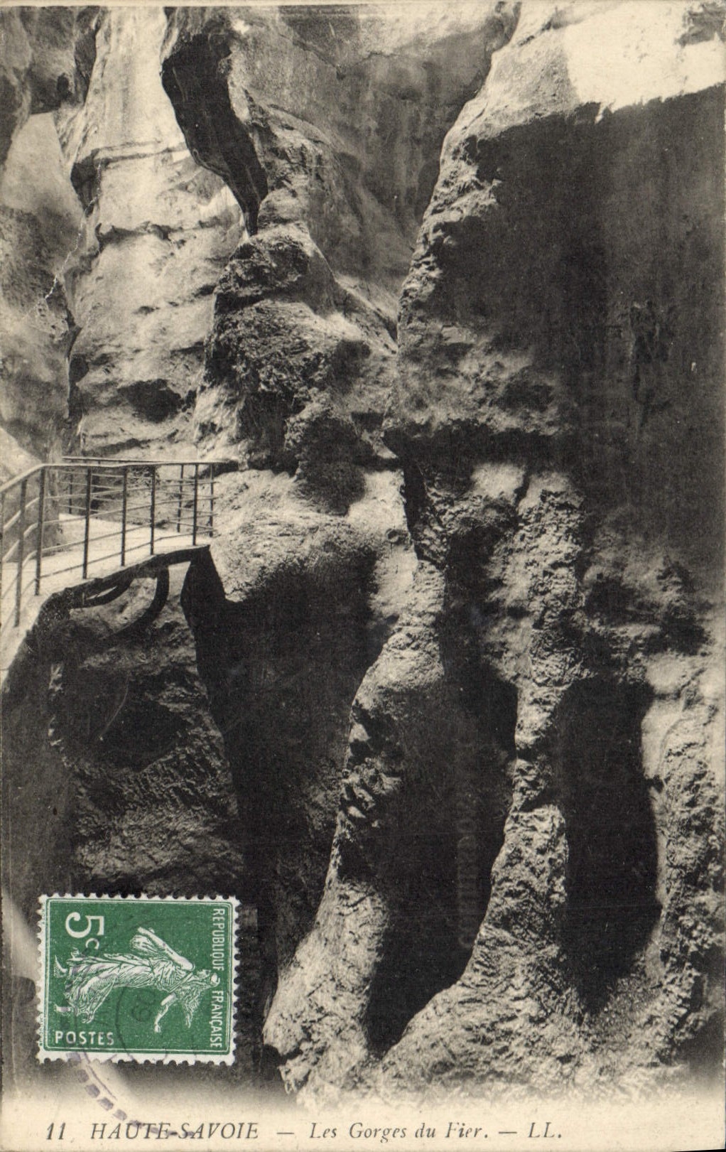 CPA Haute Savoie Les Gorges du Fier 