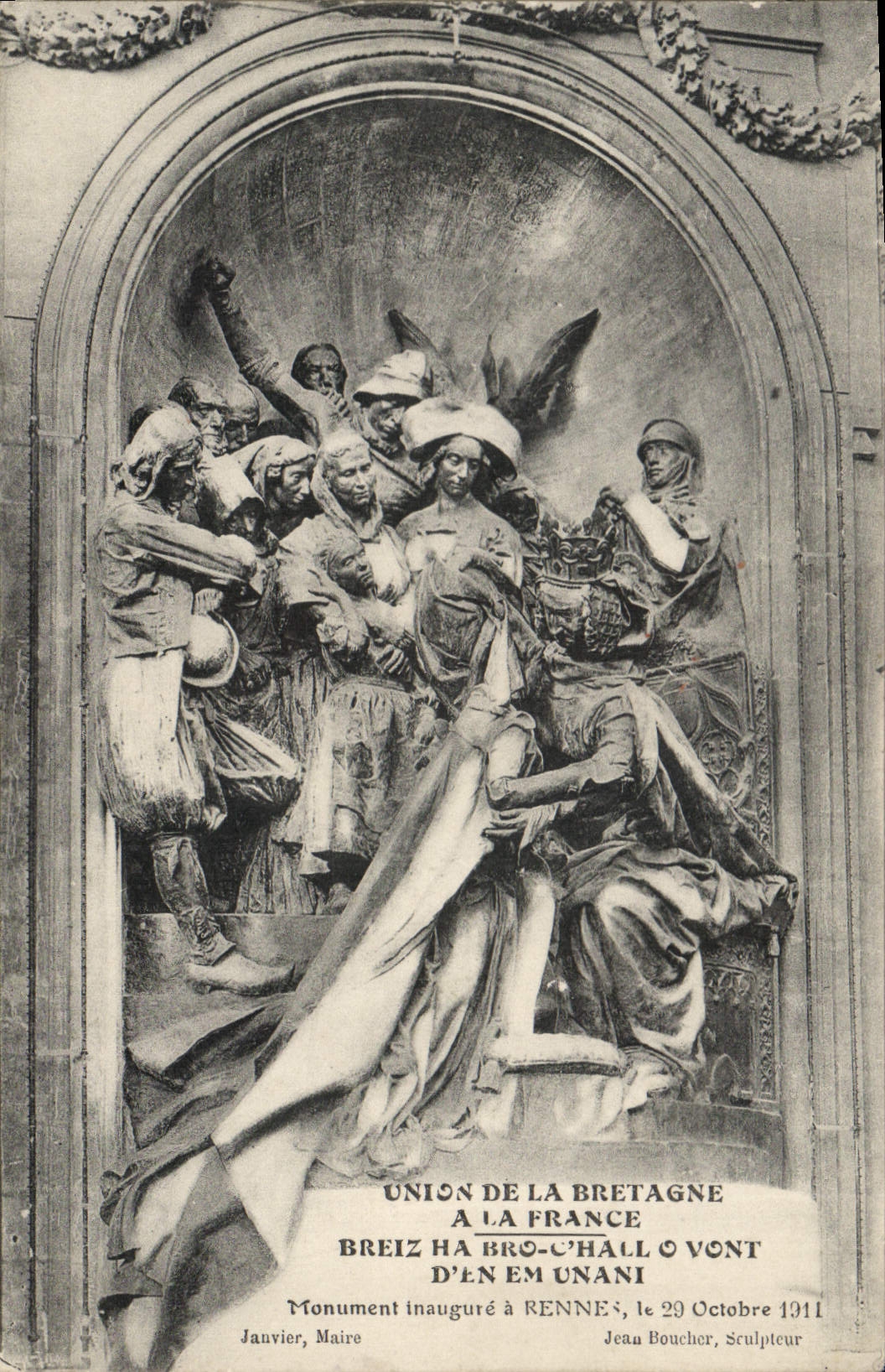 CPA Union de la Bretagne a la France Monument inaugere a Rennes