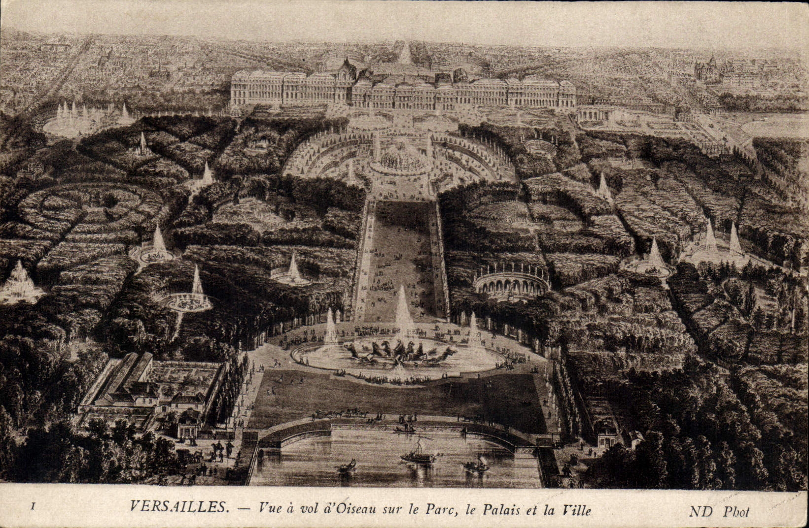 CPA Versailles Vue a vol a Oiseau sur le Parc le Palais et la Ville