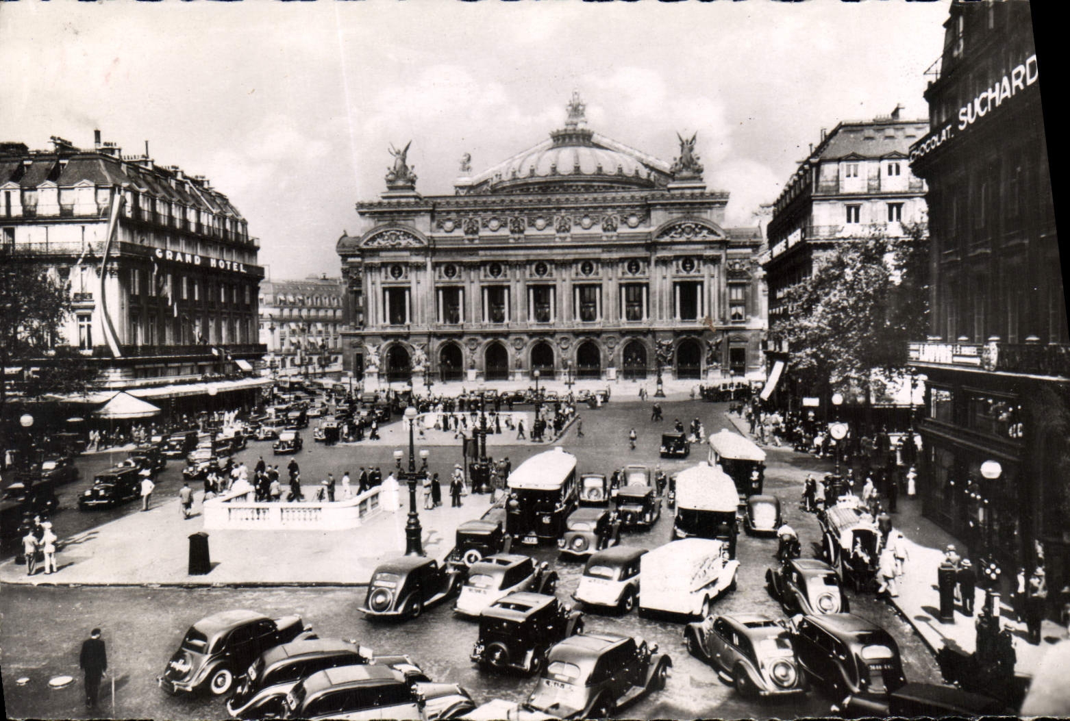CPA Paris La Place de l'Opera 