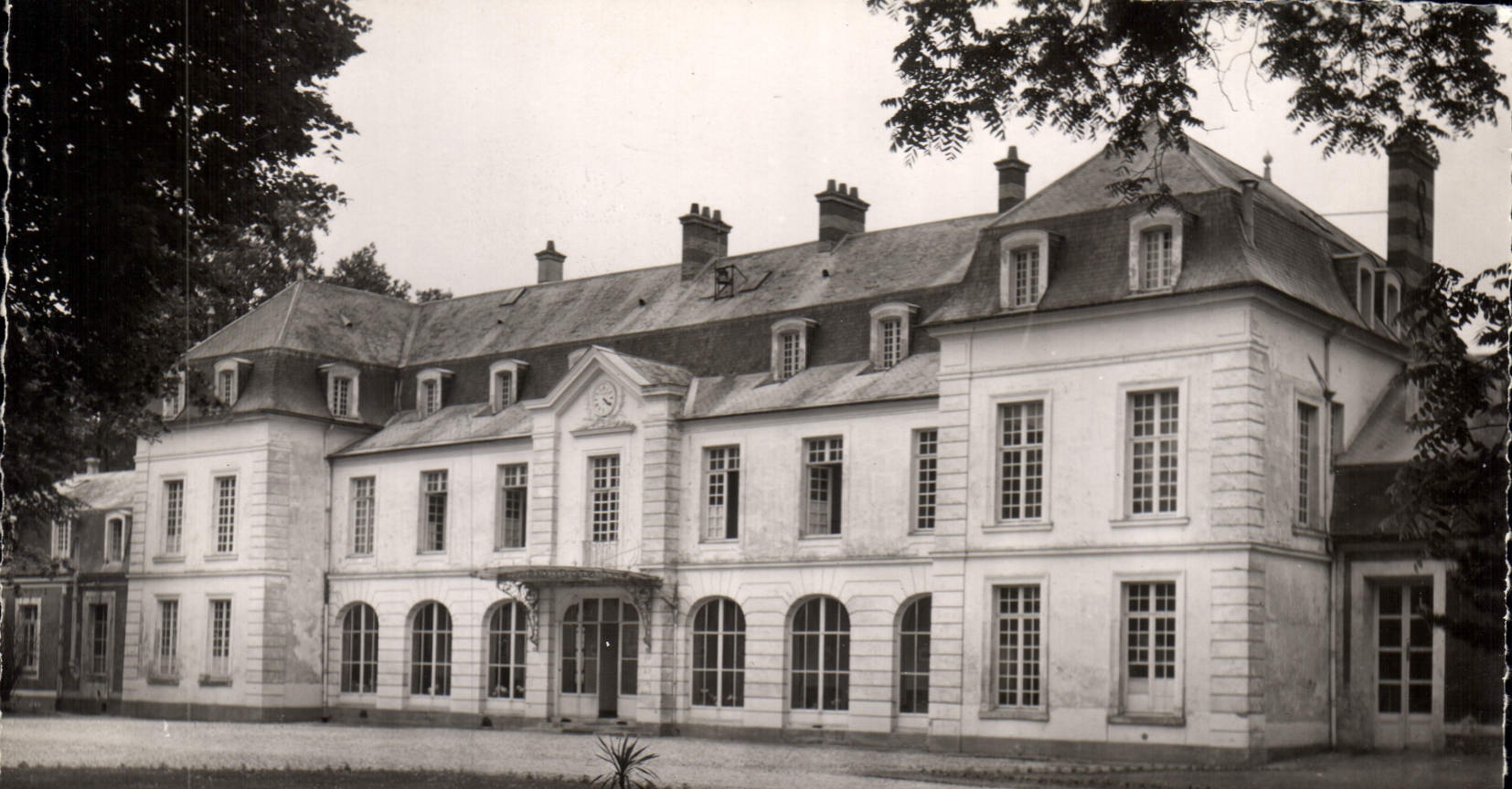 CPA Gargenville S et O Le Chateau d'Hanneucourt