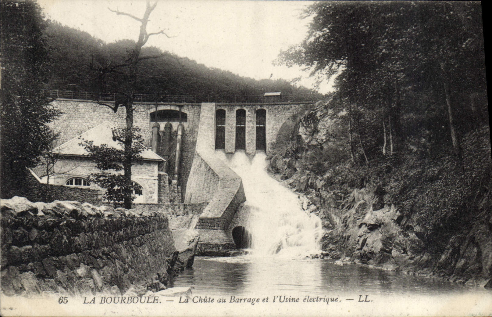 CPA La Bourboule La Chute au Barrage et l'Usine electrique