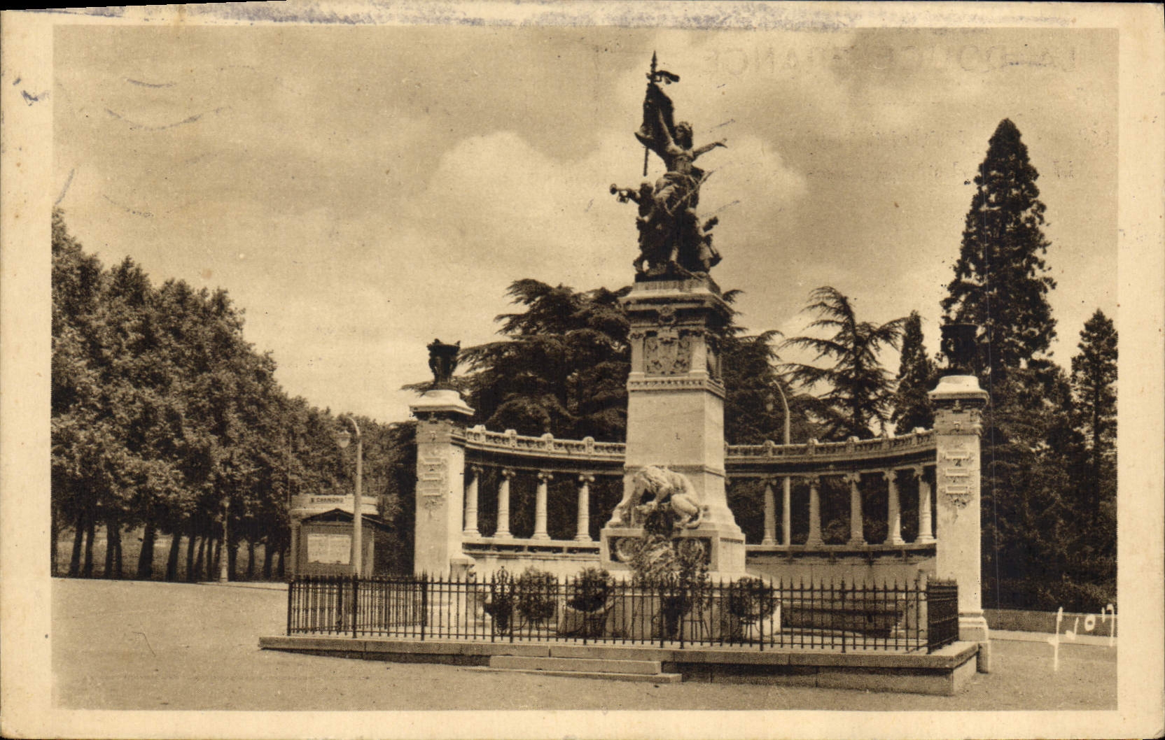 CPA Lyon Rhone Monument des Legionnaires du RhoneLimoges Hte Vienne La Cathedrale 