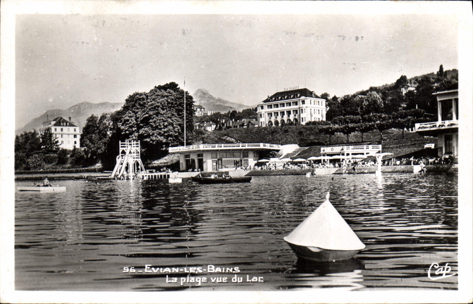 CPA Evian les Bains La Plage vue du Lac 