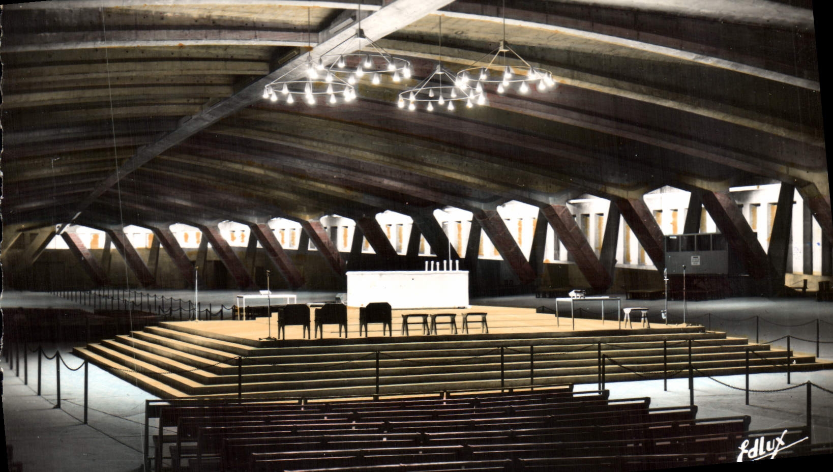 CPA Lourdes Basilique souterraine St Pie X Consacree 