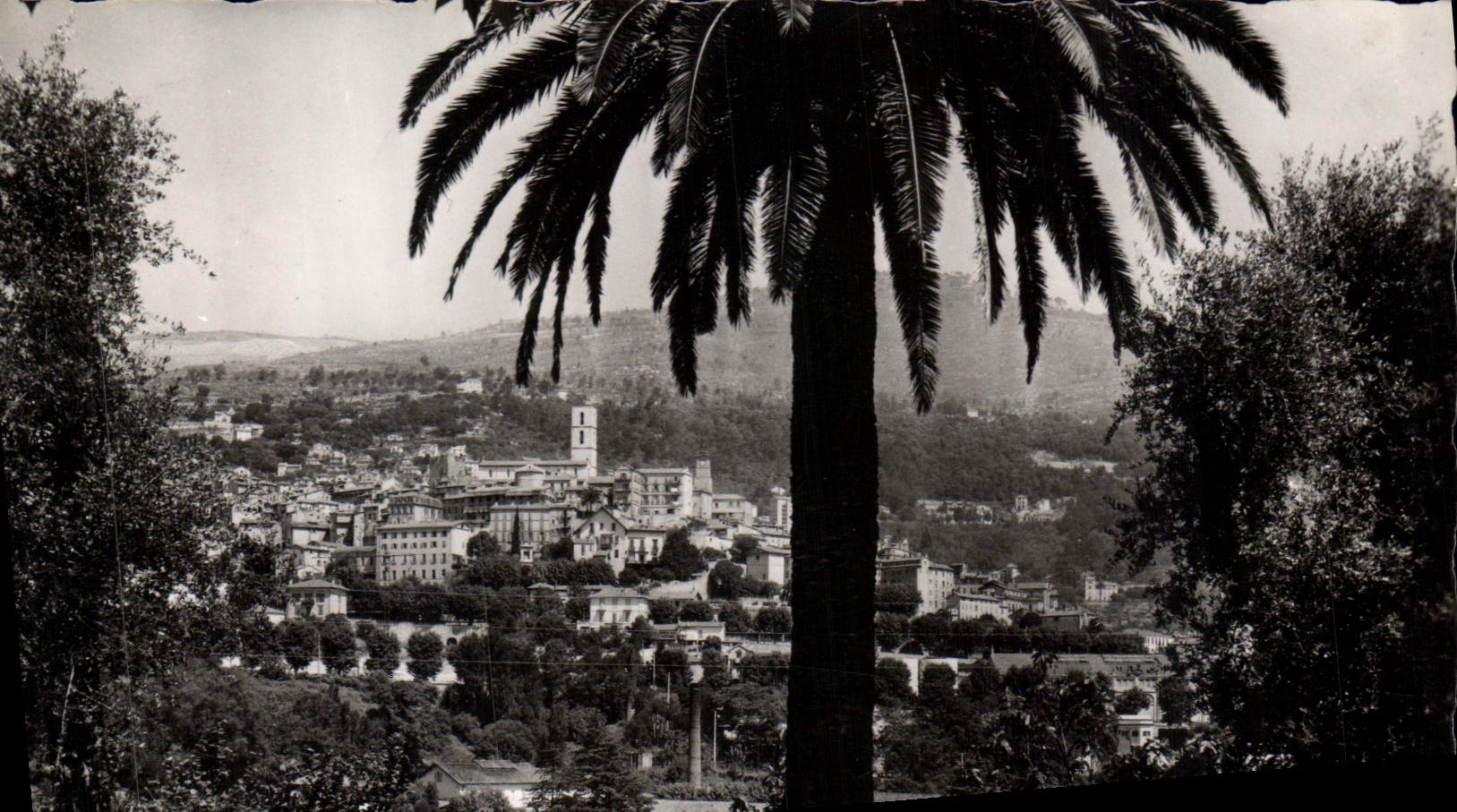 CPA Grasse Ville des Parfums Vue panoramique 