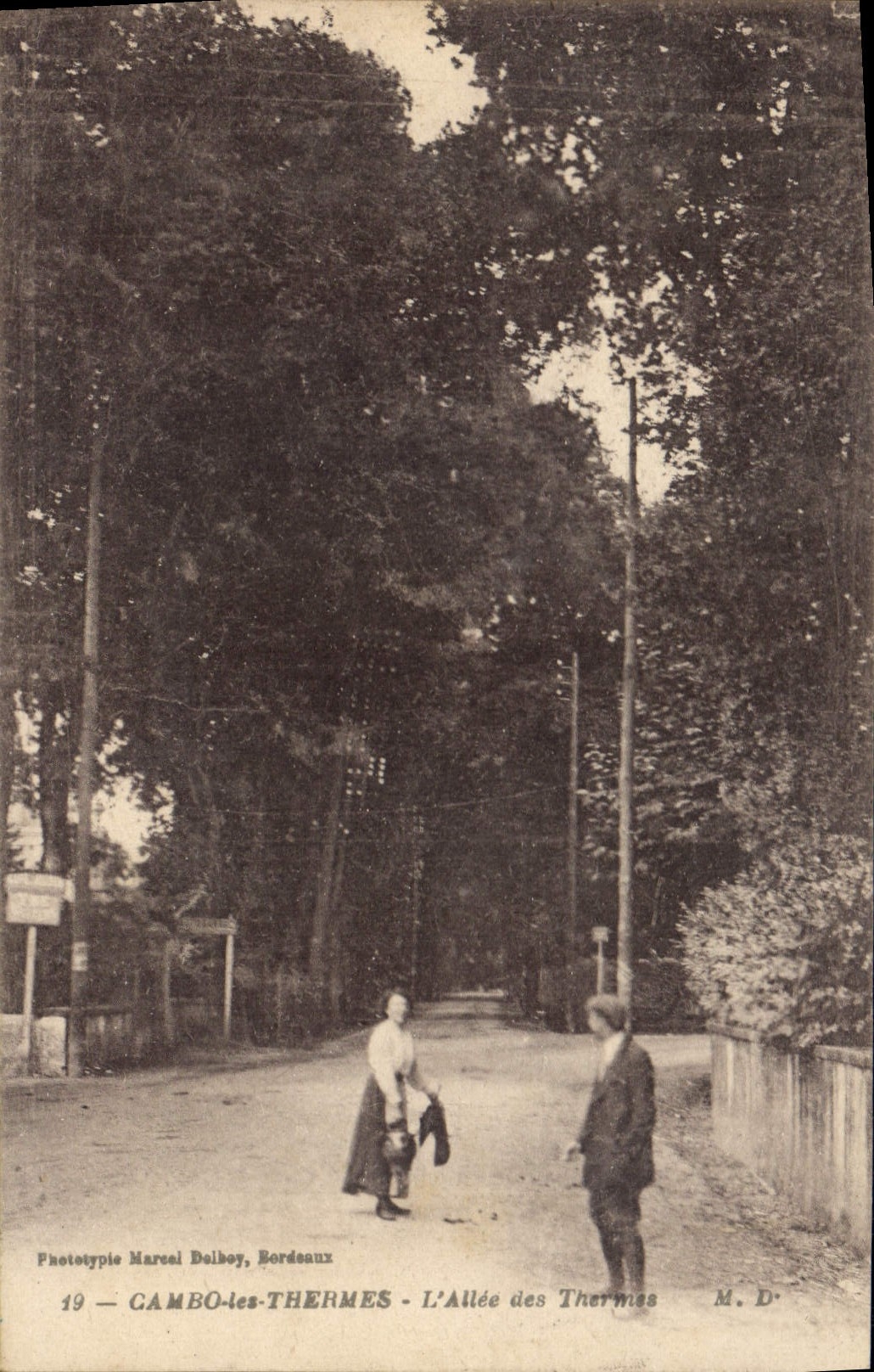 CPA Cambo les Thermes L'Allee des Thermes