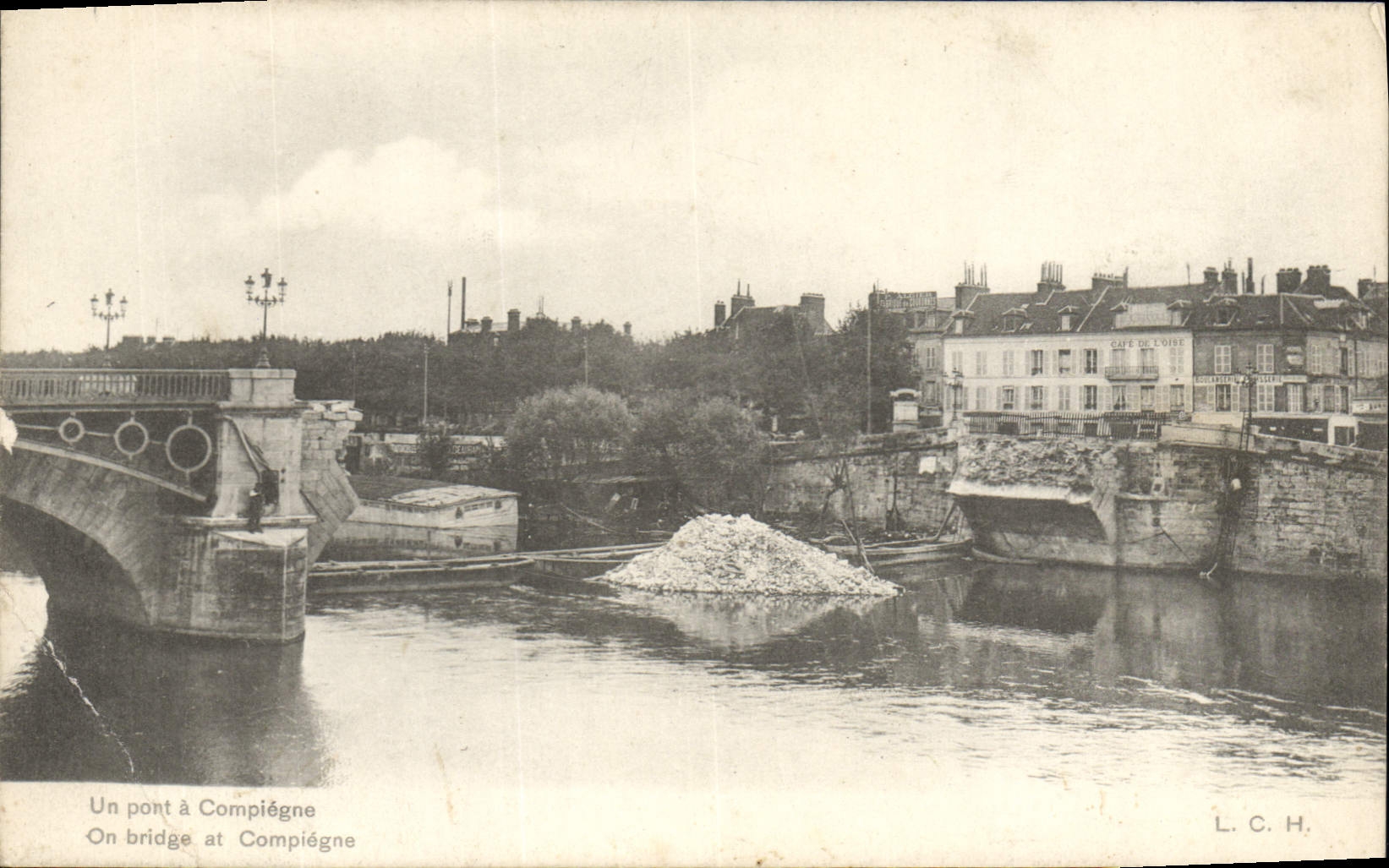 CPA Un Pont a Compiegne 