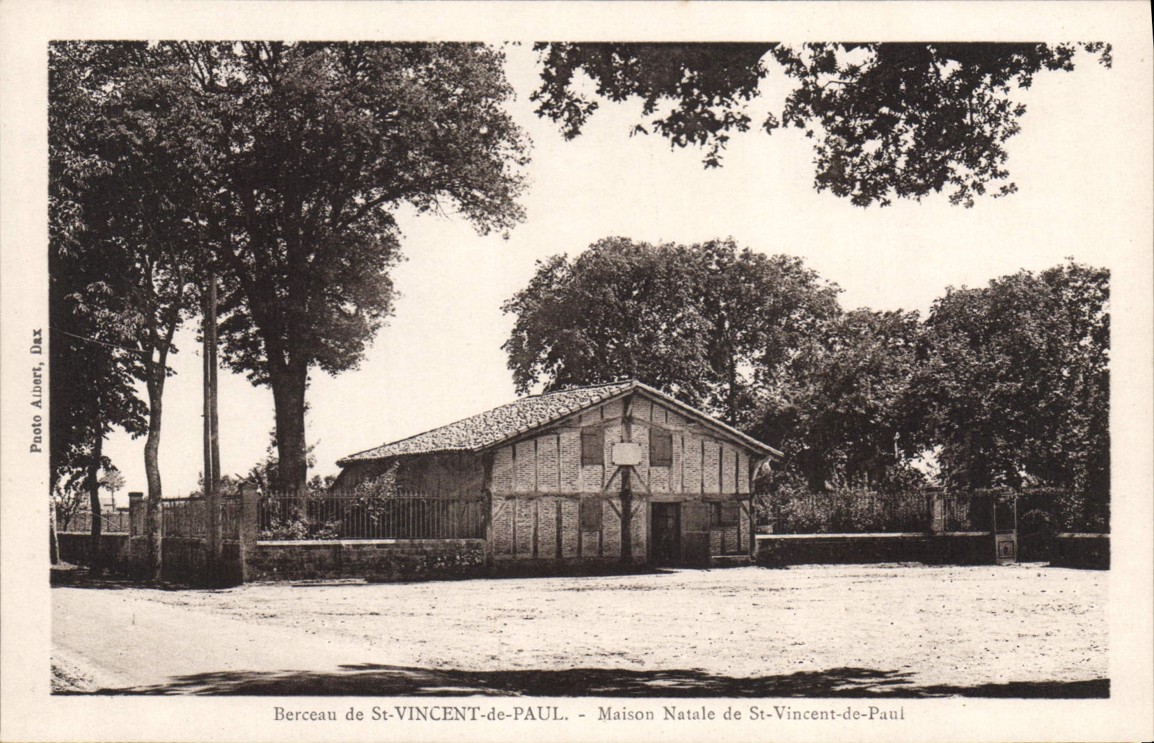 CPA Berceau de St Vincent de Paul Maison Natale de St Vincent de Paul 