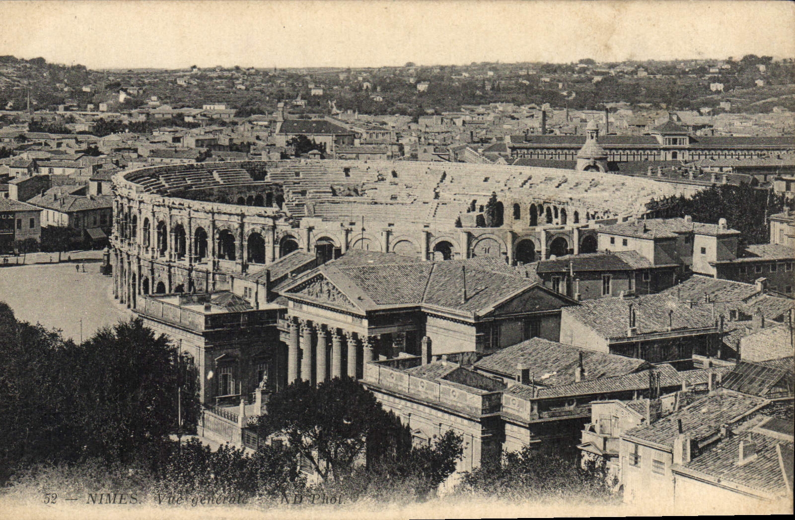CPA Nimes vue generale 