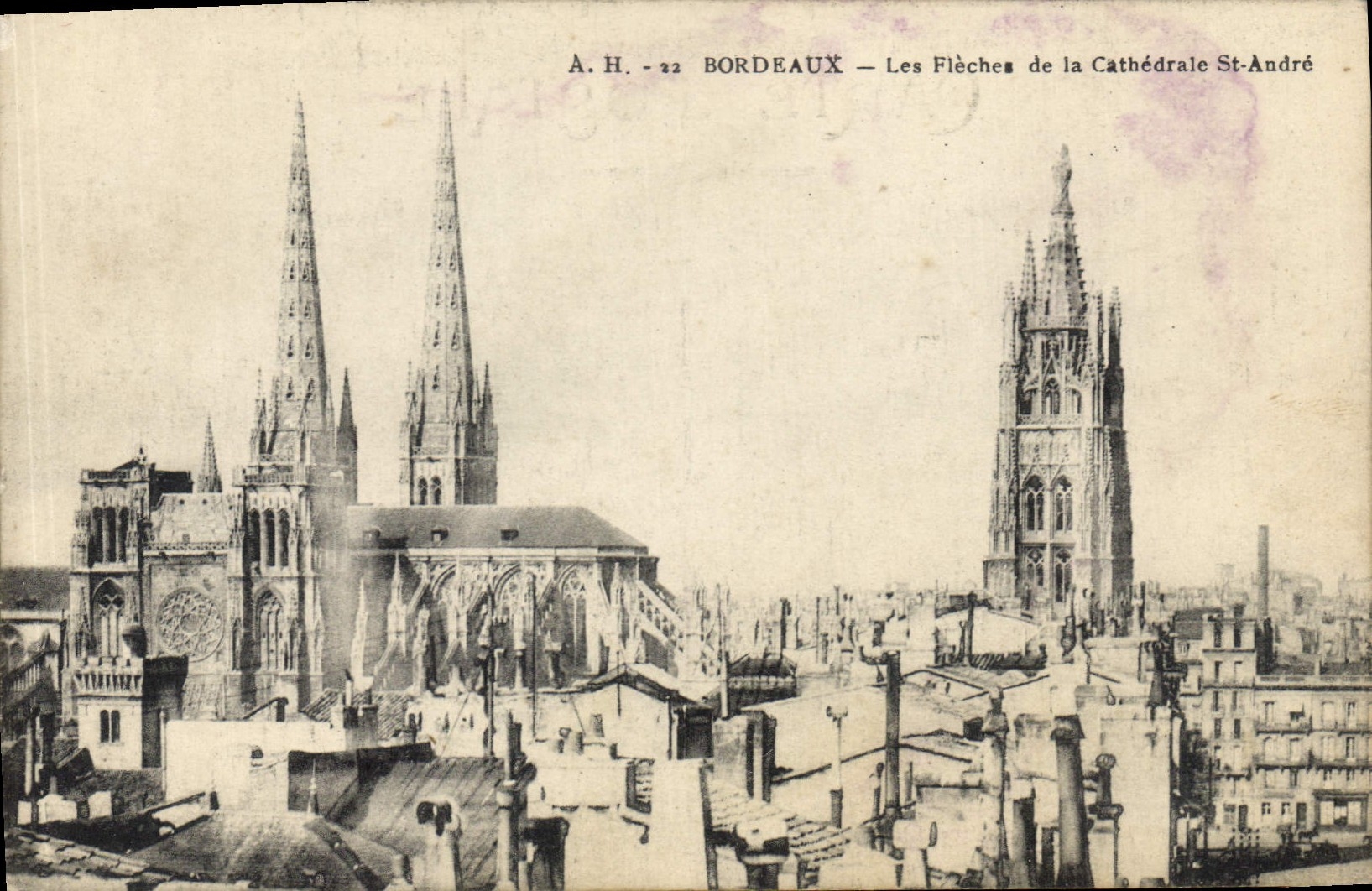 CPA Bordeaux les Fleches de la Cathedrale St Audre