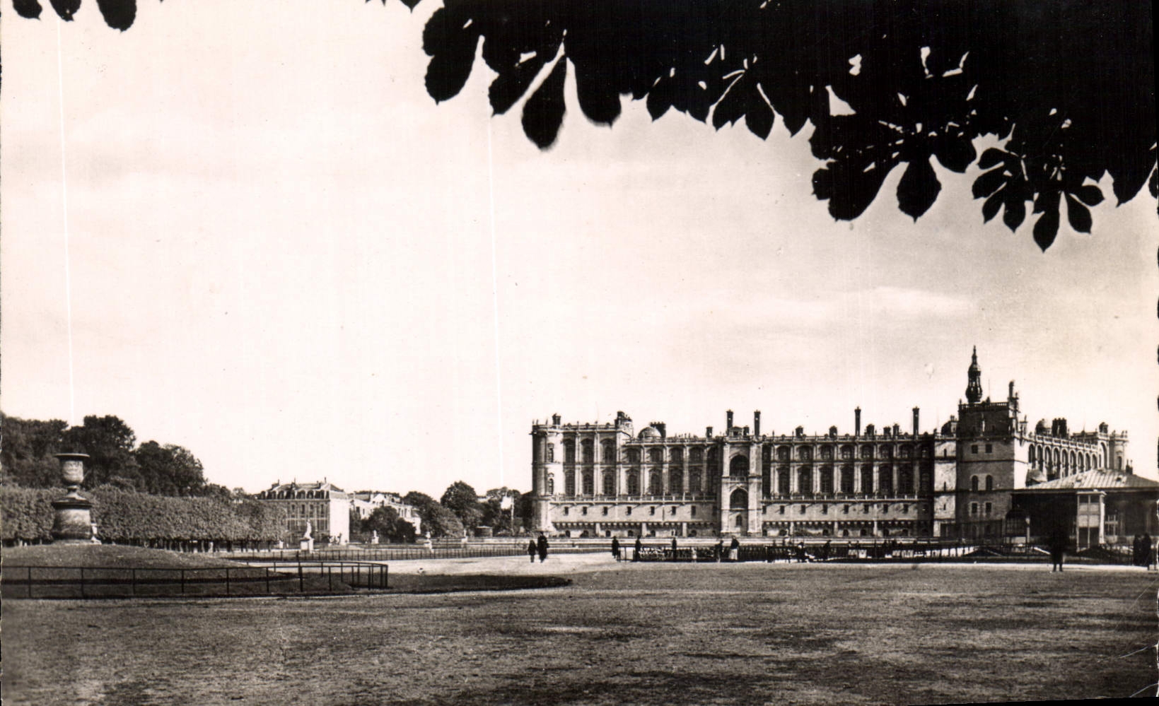 CPA St Germain en Laye le Chateau et la Terrasse 